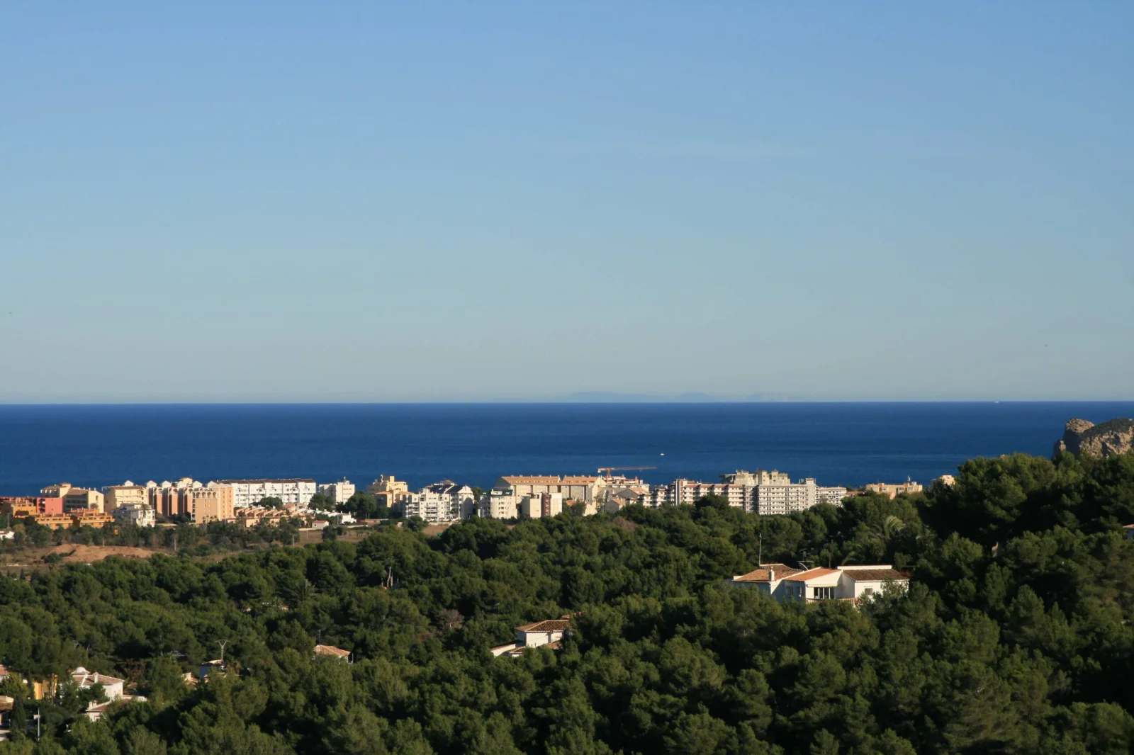 3 Adjacent building plots with sea views - Main