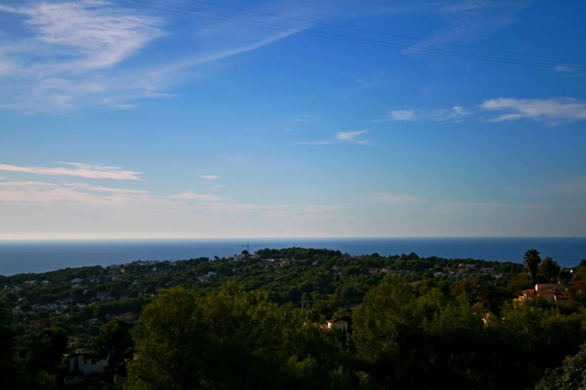 Parcela edificable con vistas al mar - Main