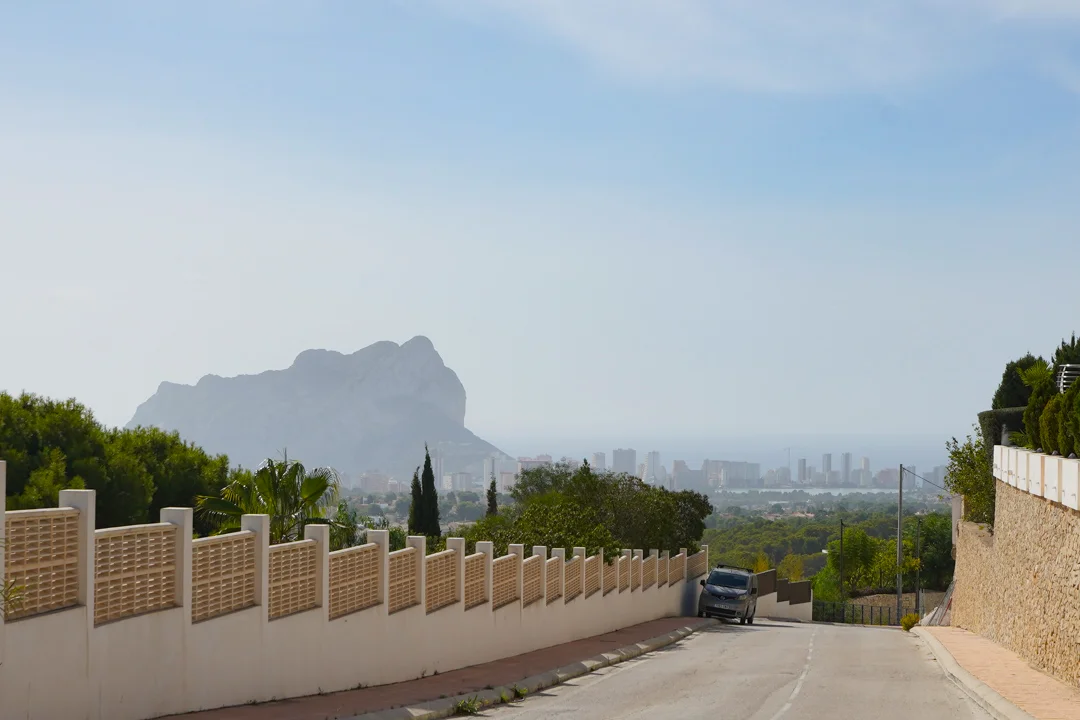 Parcela de gran tamaño con vistas al mar - View 3