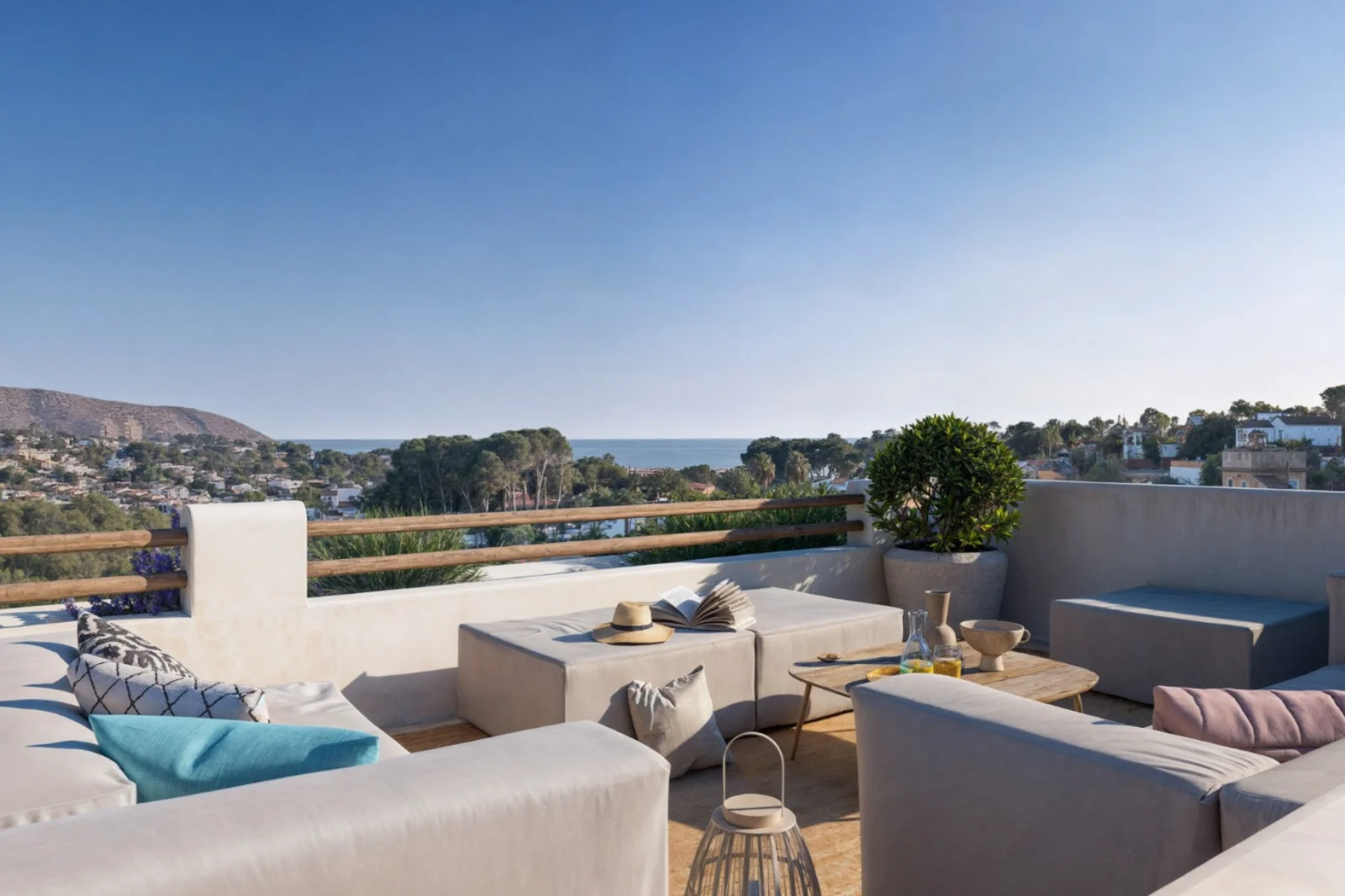 Luxuriöse Villa im mediterranen Stil im Bauobjekt-Status - Main