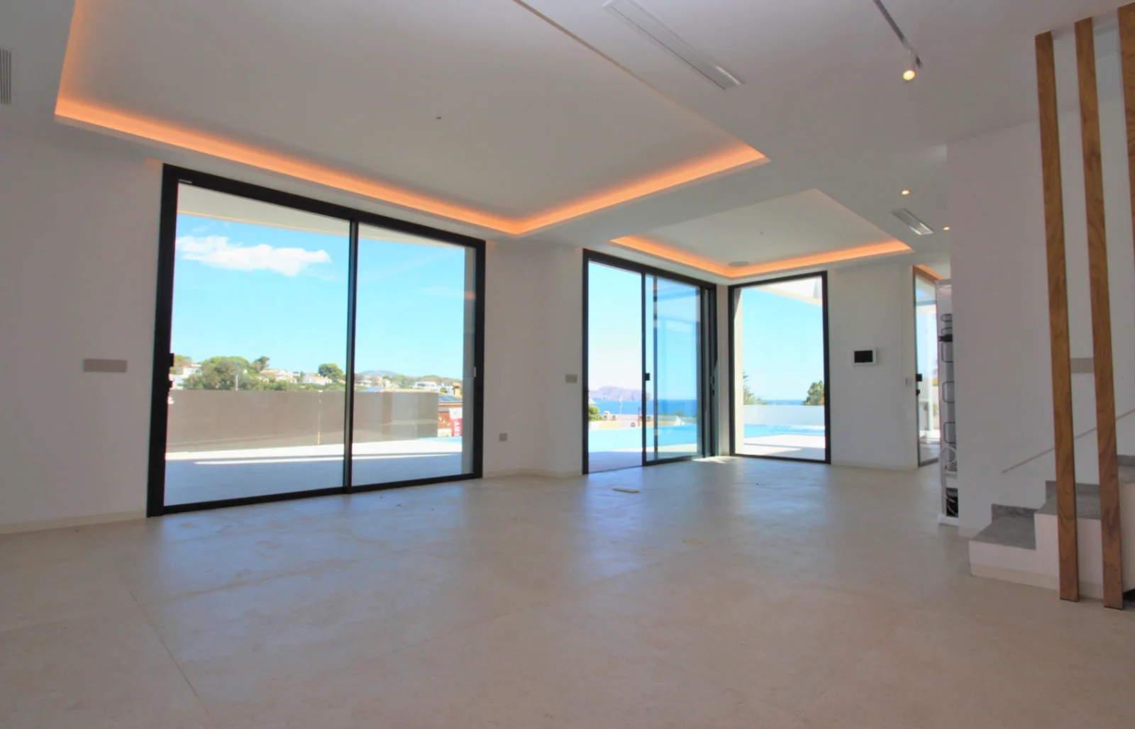 Luxury villa within walking distance of the sea in Benissa - View 3