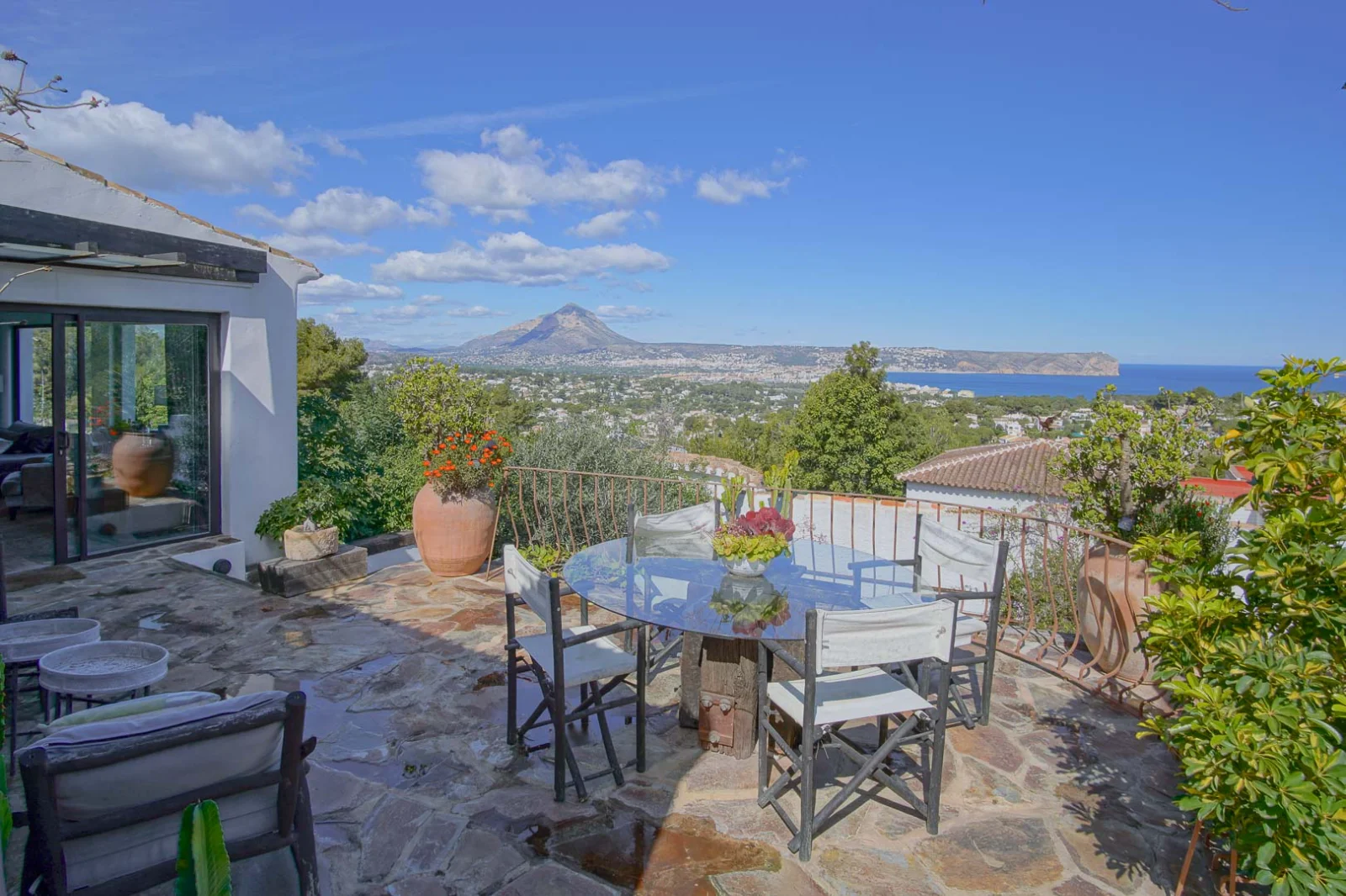 Rustikal modernisierte Villa mit Panorama-Meer- und Bergblick - Main