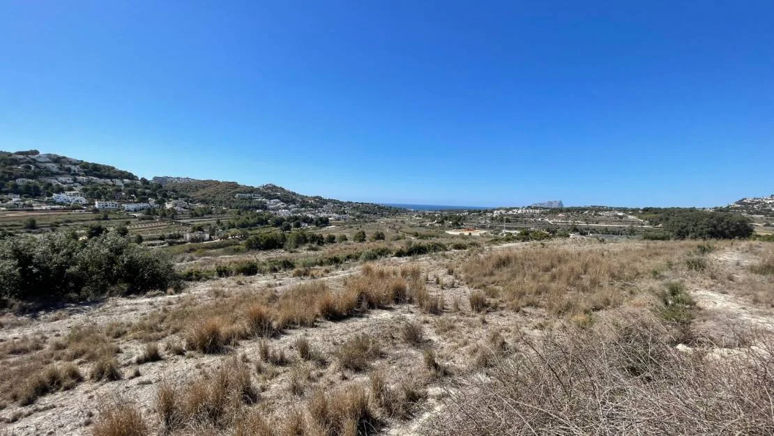 Rustic plot for sale in Moraira - View 2