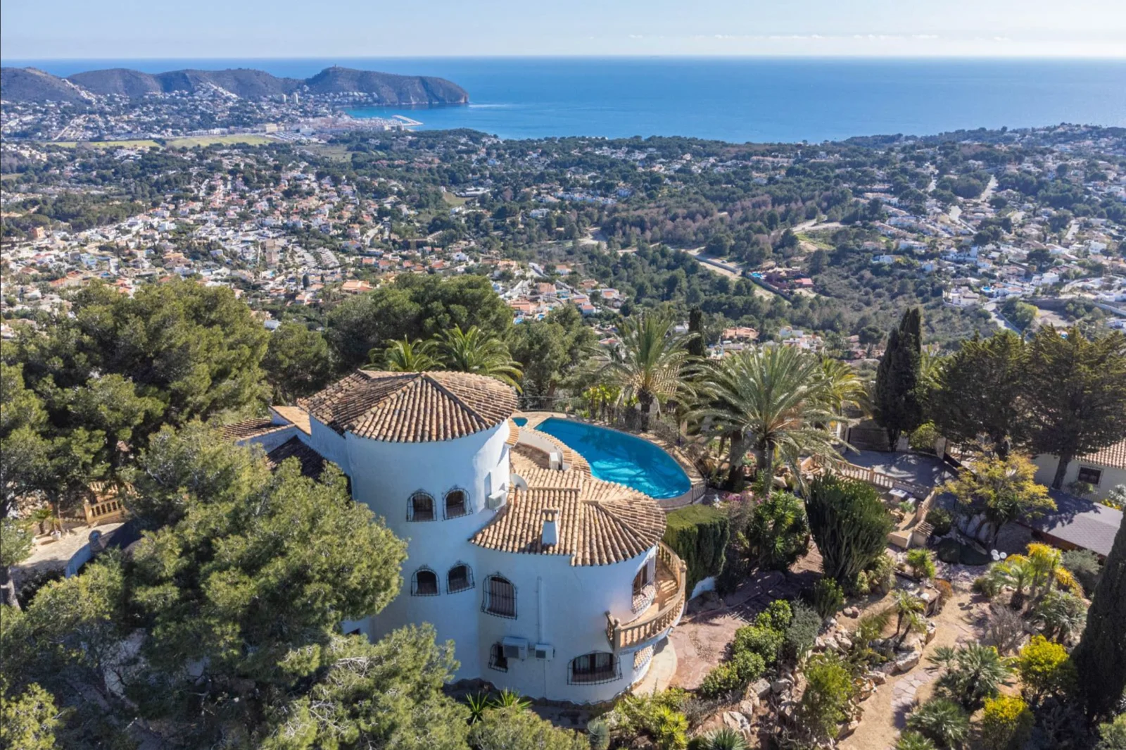 Villa met groot perceel in Moraira - View 2