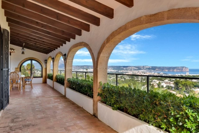 Villa with panoramic sea and Montgó views in El Tosalet, Jávea - View 2